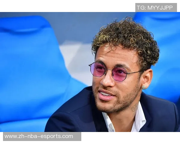 内马尔健身房自拍照引发热议展现运动激情与坚持不懈的决心 内马尔健身房自拍照引发热议展现运动激情与坚持不懈的决心